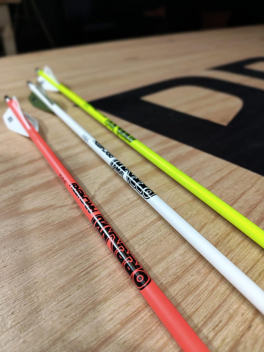 ORRANNI carbon arrows in blaze orange, white and neon yellow